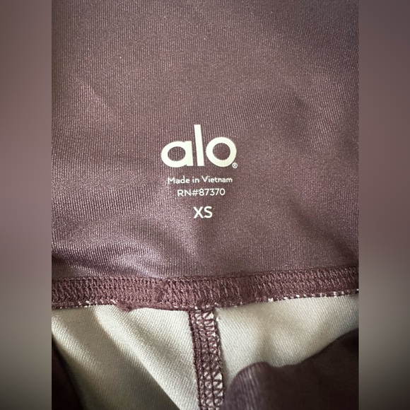 Alo Yoga Airbrush Leggings (brown ombre fade) - Picture 5 of 6